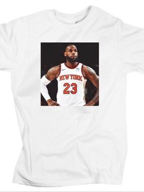 Lebron James wearing Knicks uniform Tshirt (Unisex)